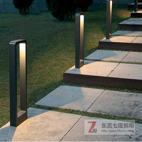 东莞香蕉视频官网照明户外花园草坪灯实拍效果